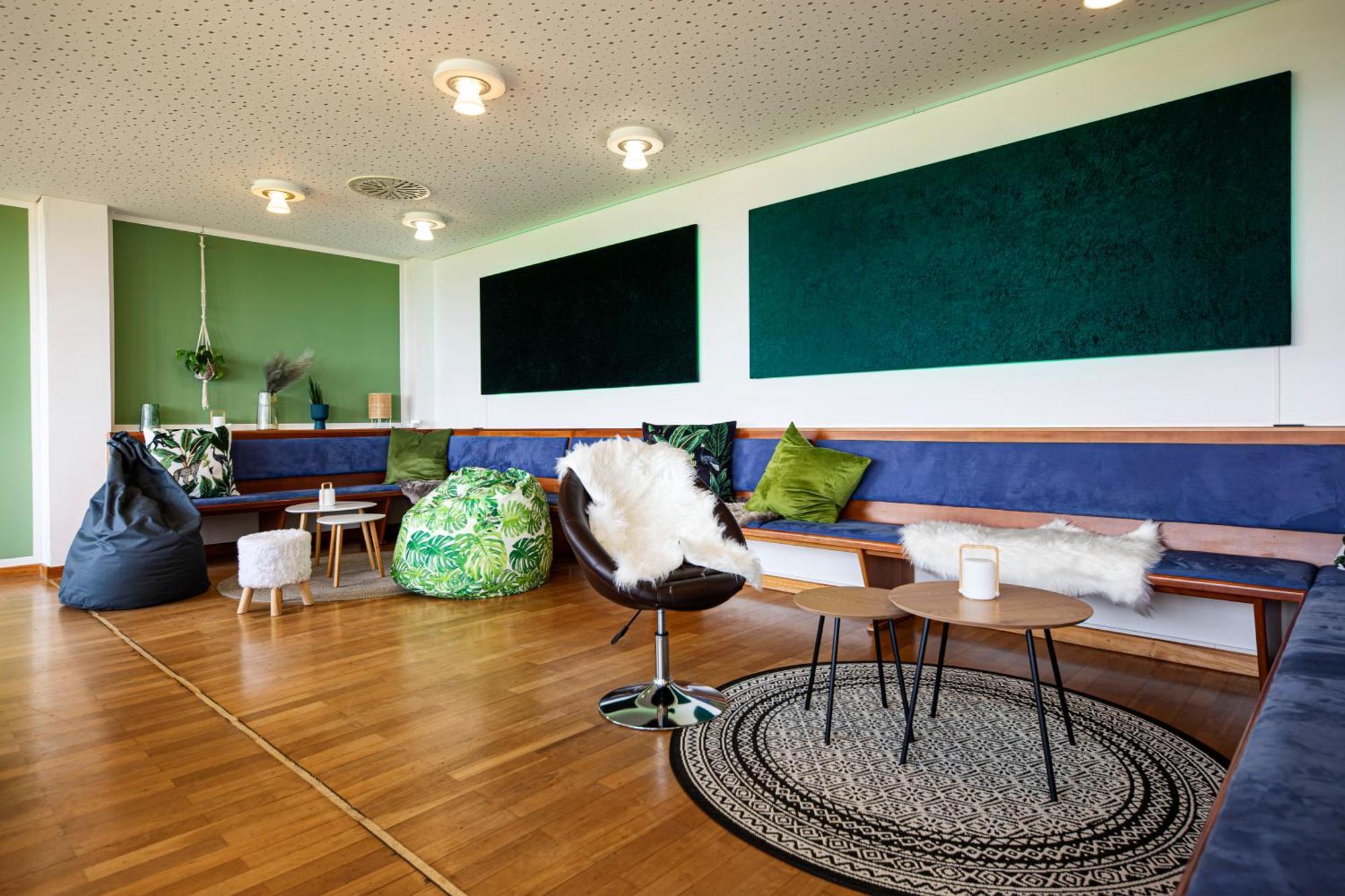 Roomingtons Karoli ヴァルトキルヒェン エクステリア 写真